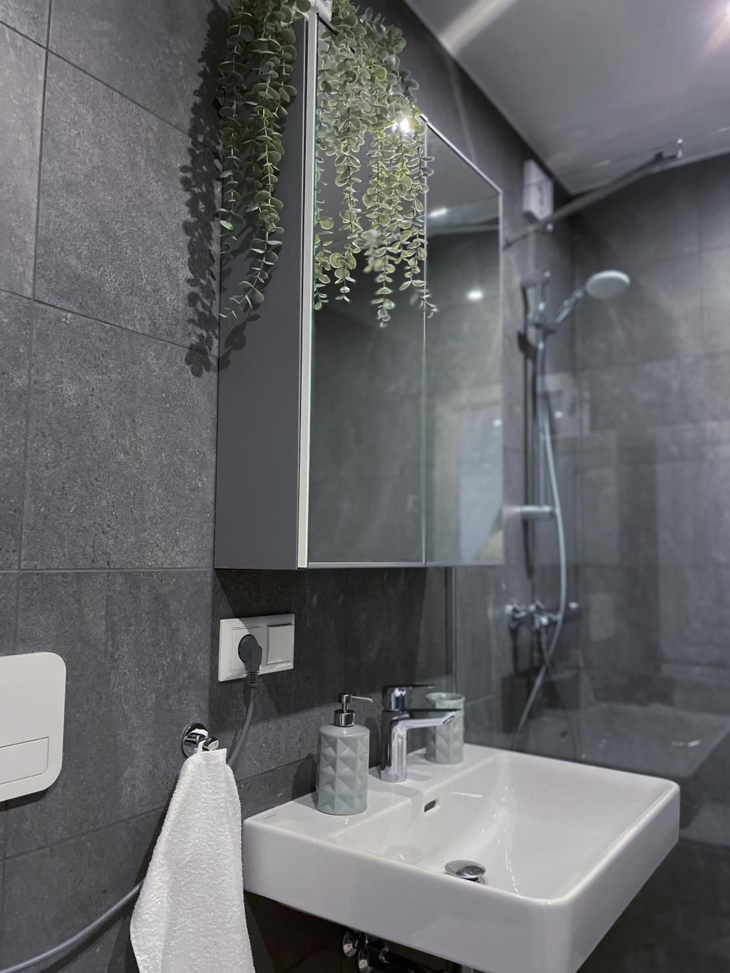 Apartment Three By The Sea At Albatross *